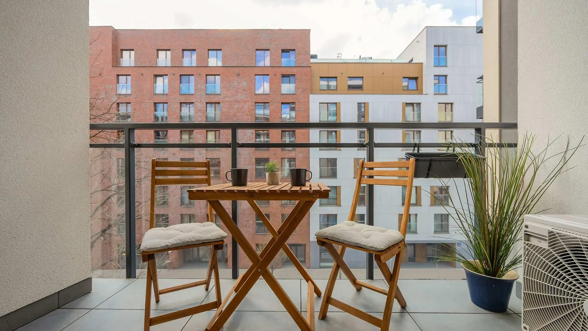 Modern Apartment With Air Conditioning And Parking Near The Pge Stadium In Warsaw By Noclegi Renters