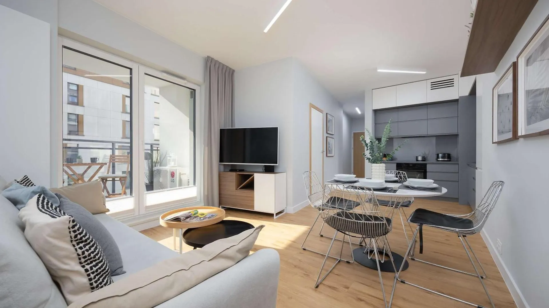 Modern Apartment With Air Conditioning And Parking Near The Pge Stadium In Warsaw By Noclegi Renters